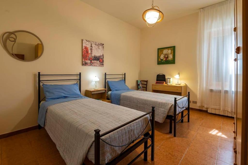 Casa Vacanze Santa Maria เชร์ตาลโด ภายนอก รูปภาพ